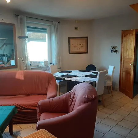 Holiday home De Wijnberg